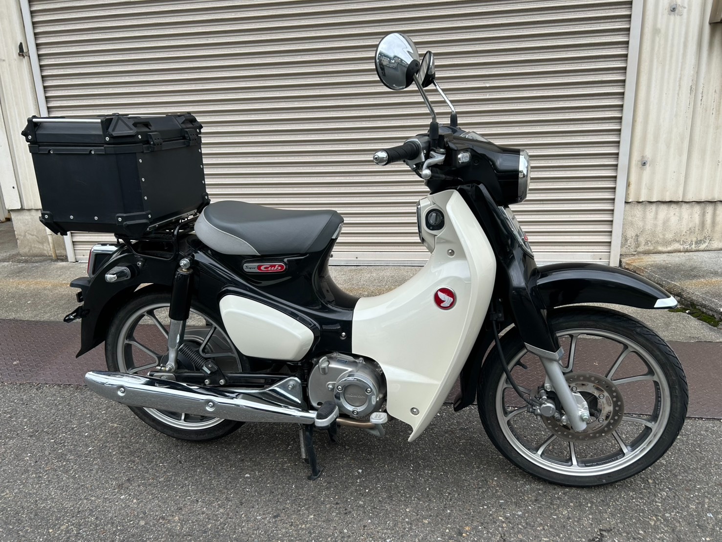 スーパーカブ125キービジュアル