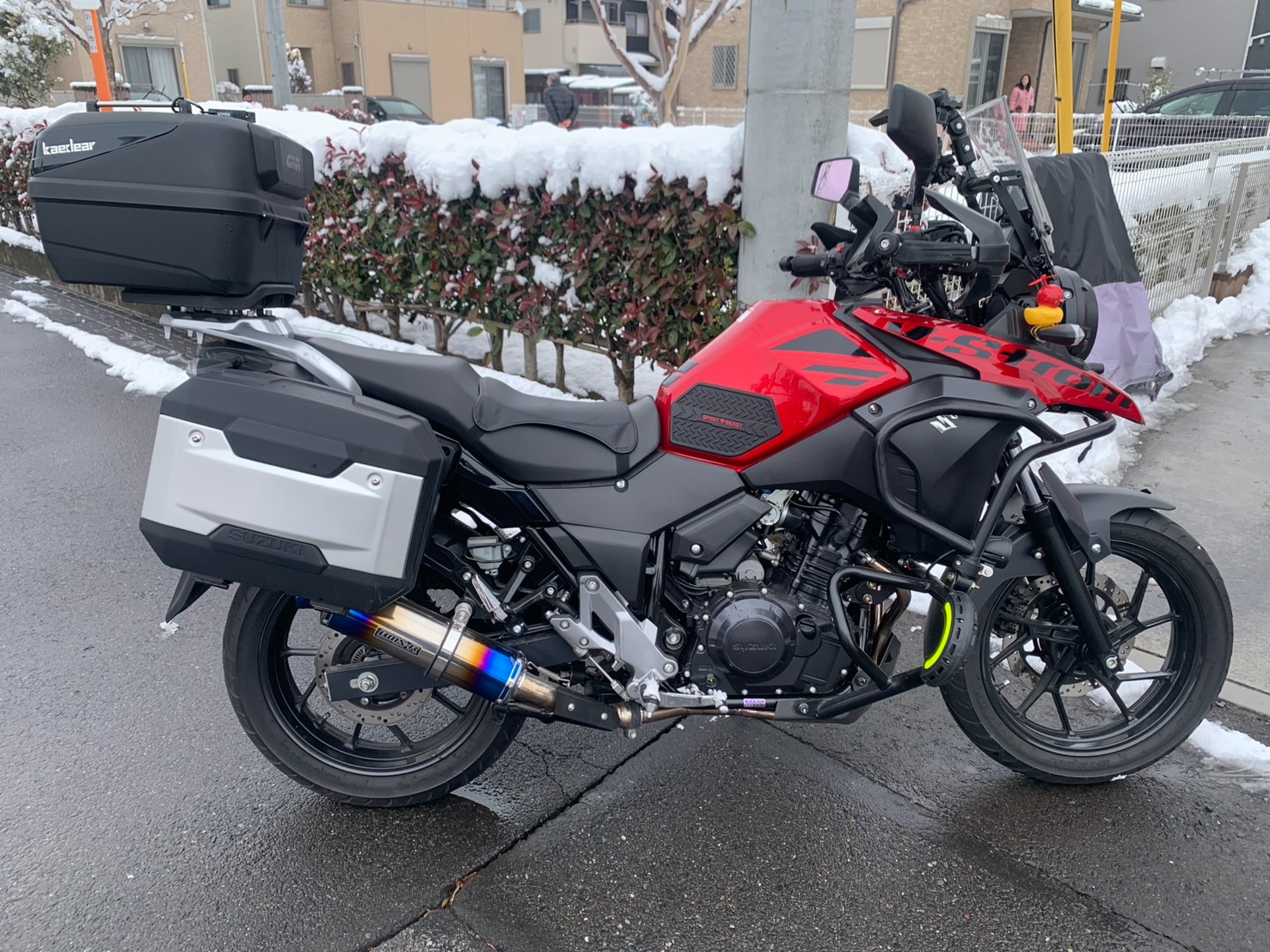 Vストローム250キービジュアル