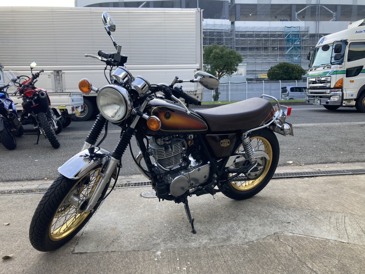 SR400キービジュアル